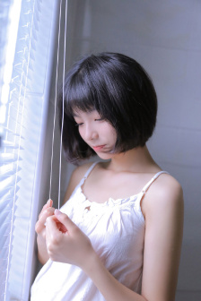 褪下她的紧身裤吻抽插